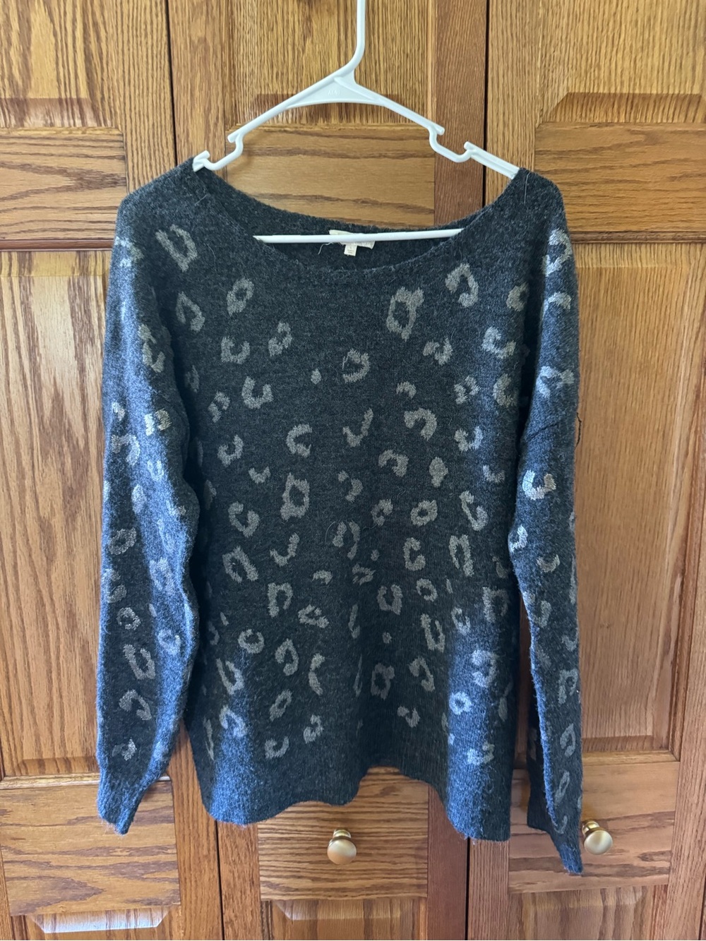 Mystree Charcoal and Light Gray Leopard-Print Crewneck Sweater